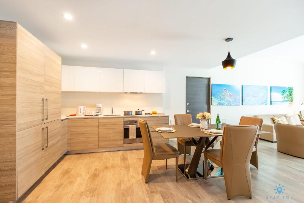 Costa Hollywood Beach