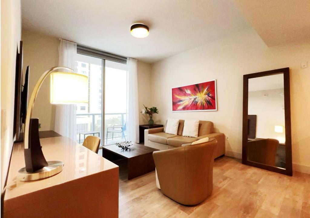 Global Rent Apart - Costa Hollywood