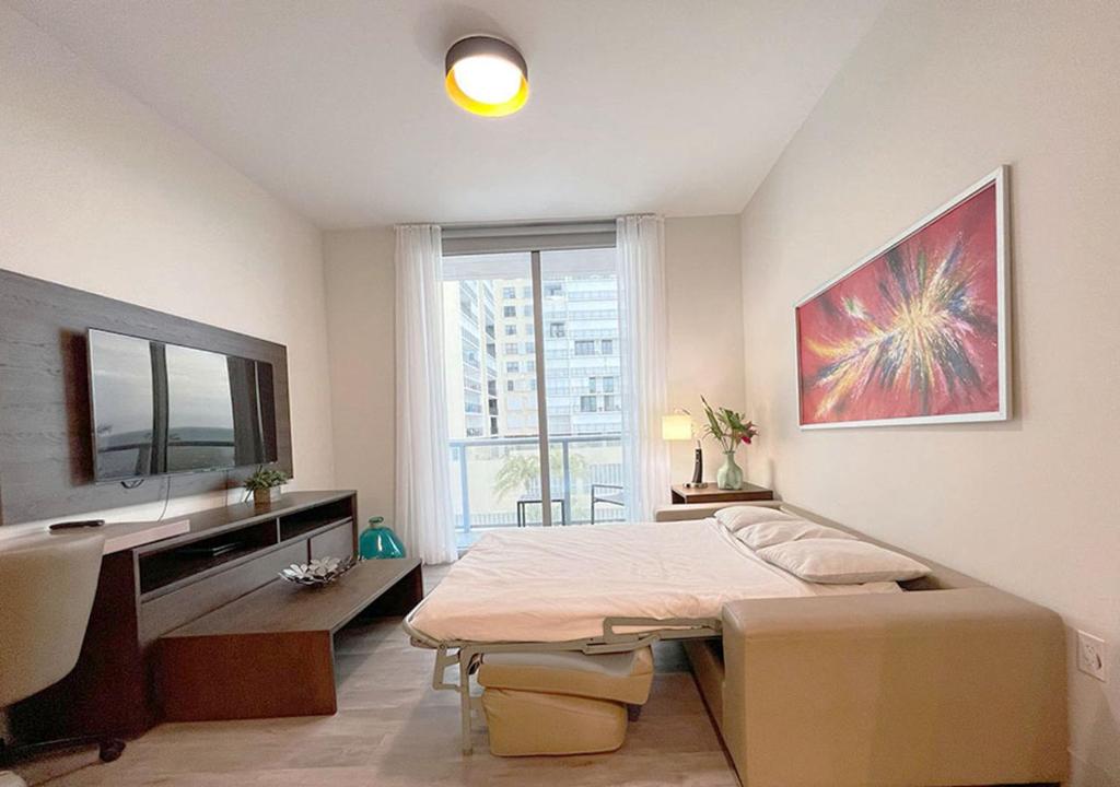 Global Rent Apart - Costa Hollywood