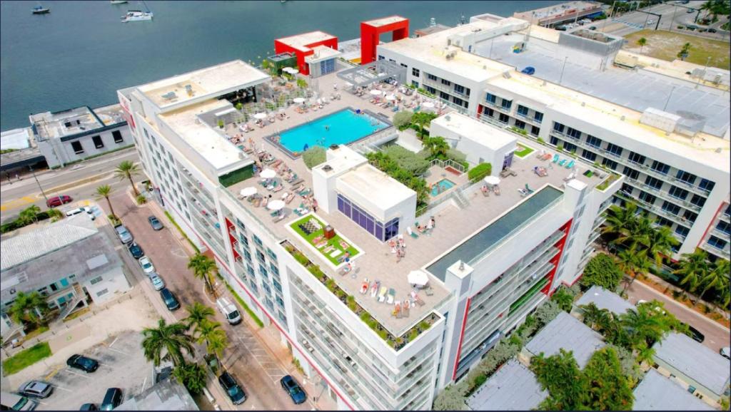 Global Rent Apart - Costa Hollywood