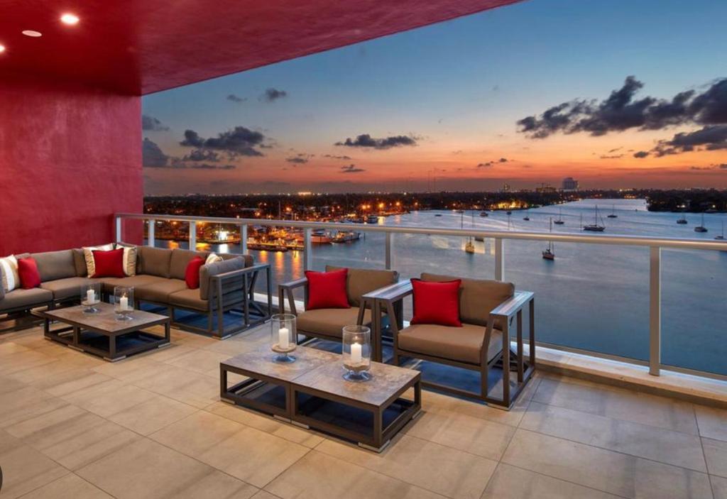 Ocean Dream at Costa Hollywood