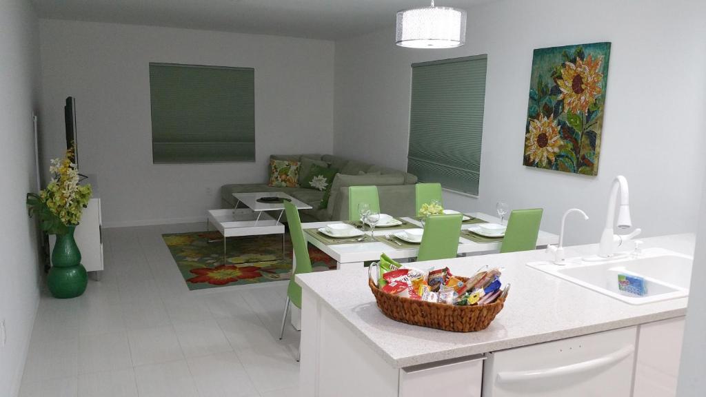 Downtown Hollywood Boutique Hotel