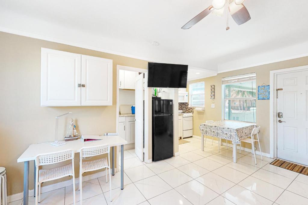 Eternal Coastal Sunshine