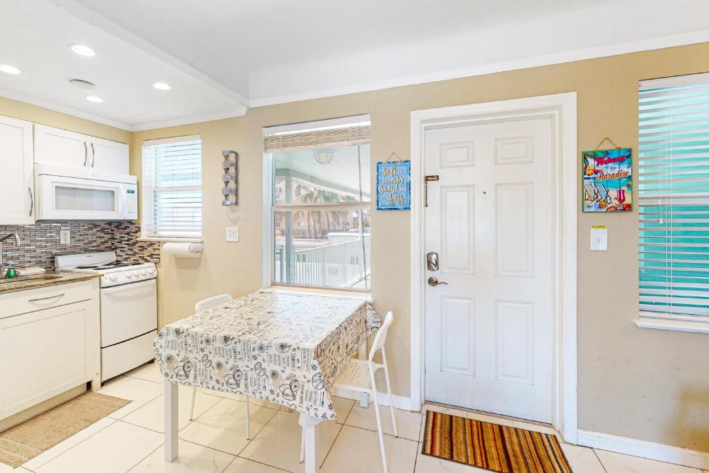 Eternal Coastal Sunshine