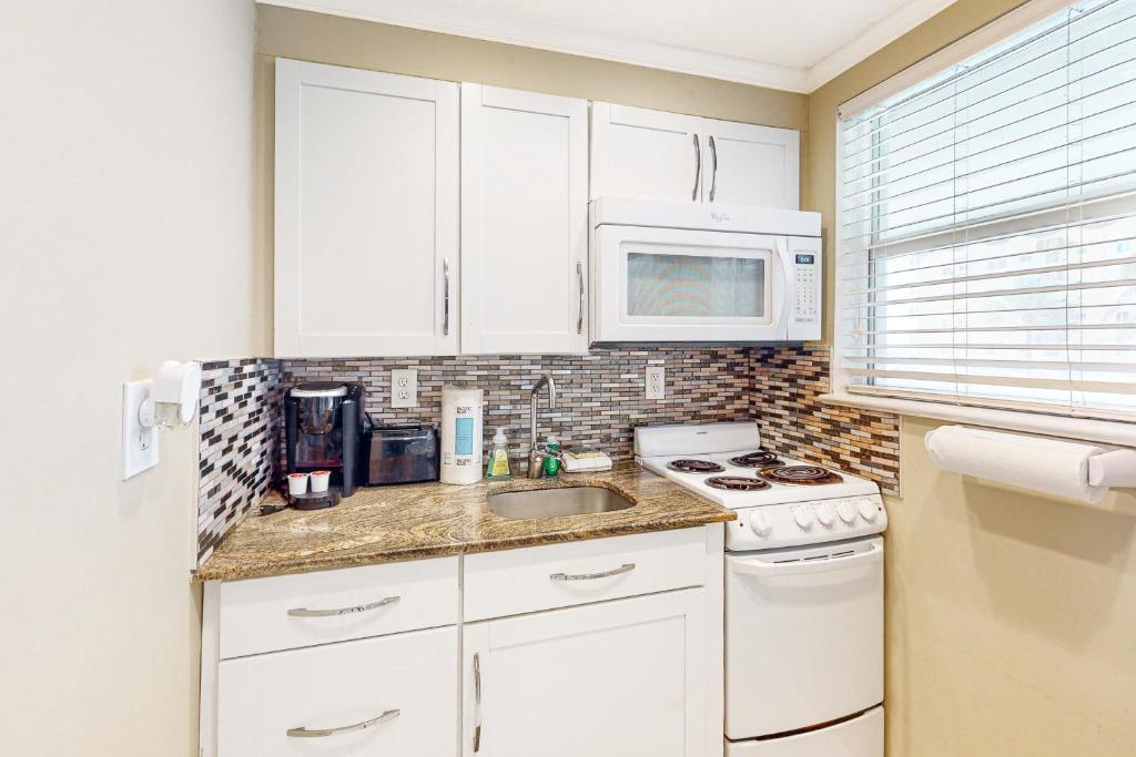 Eternal Coastal Sunshine