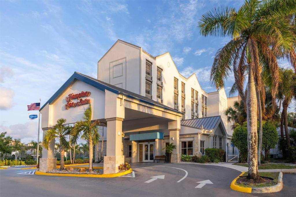 Hampton Inn & Suites Fort Lauderdale Airport