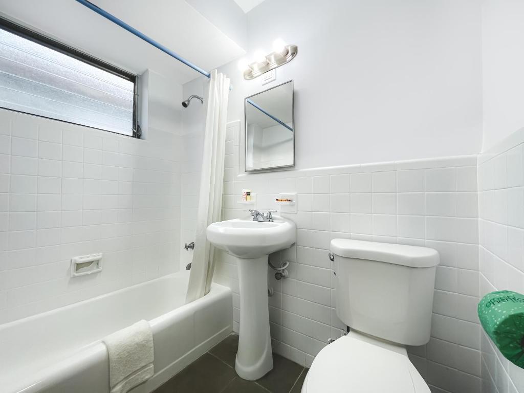 Hollywood Beach Seaside