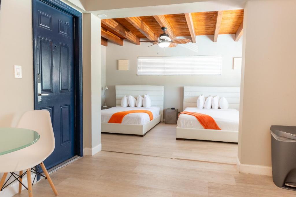 Hollywood Beach Suites and Hotel