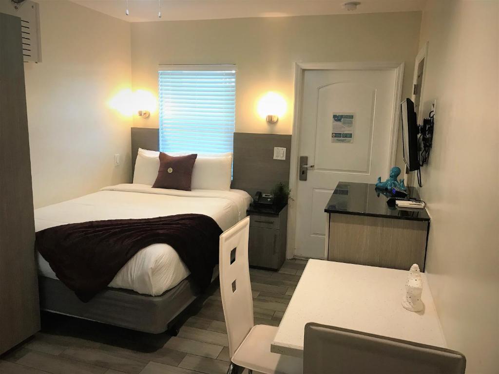 Caribbean Resort Suites