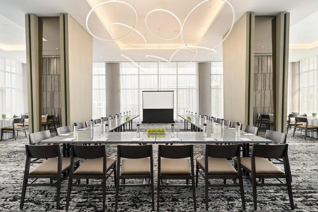 Hyde Beach by Zelloo