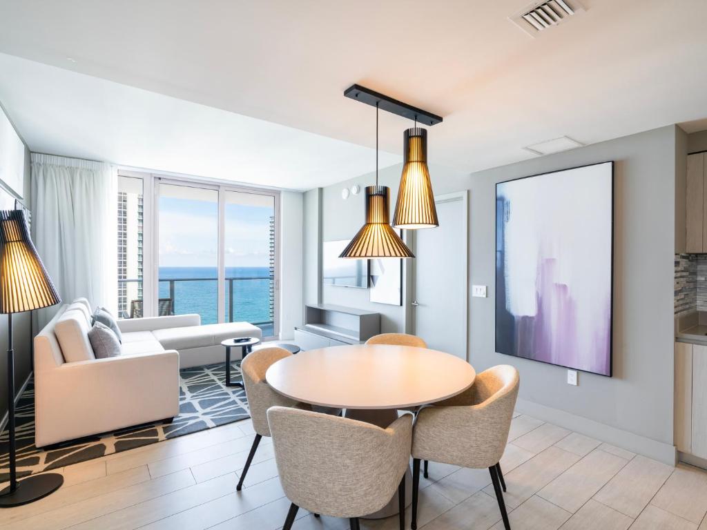 Modern Waterfront Retreat with Scenic Views