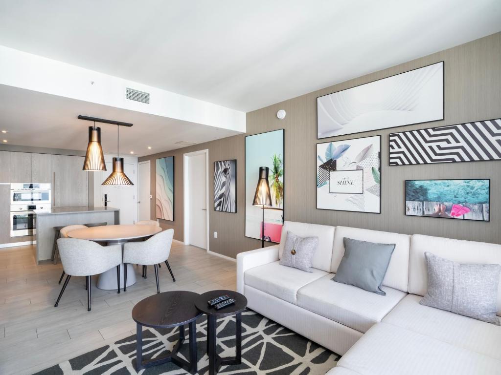 Modern Waterfront Retreat with Scenic Views