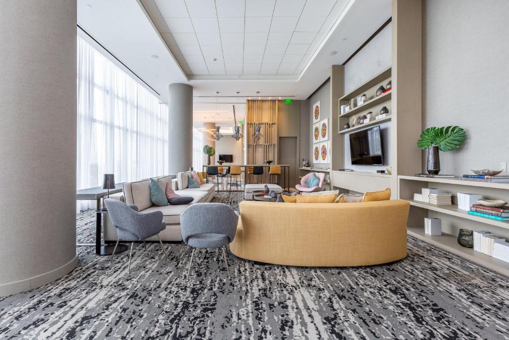 Hyde Beach House Hollywood Private Suites