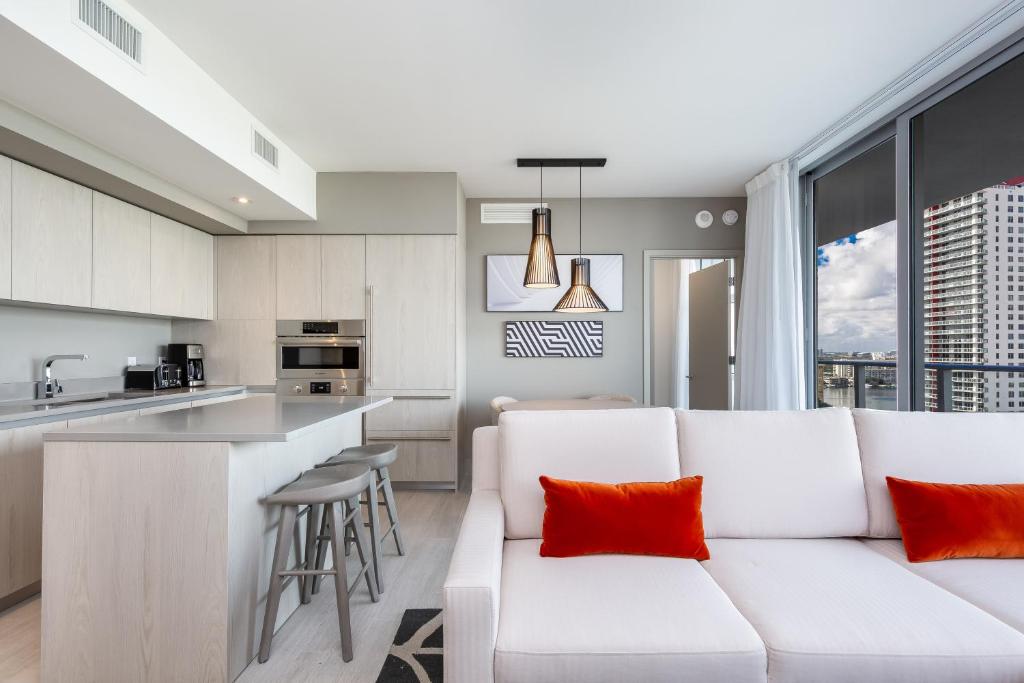 Hyde Beach House Hollywood Private Suites