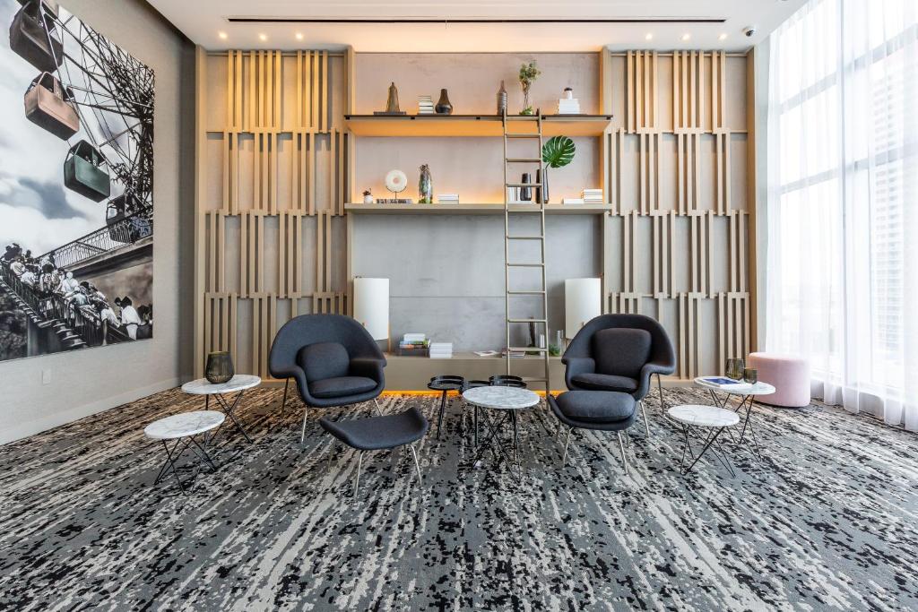 Hyde Beach House Hollywood Private Suites