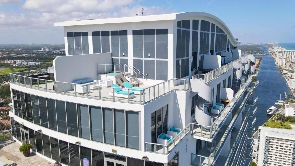 Hyde Dream Penthouse