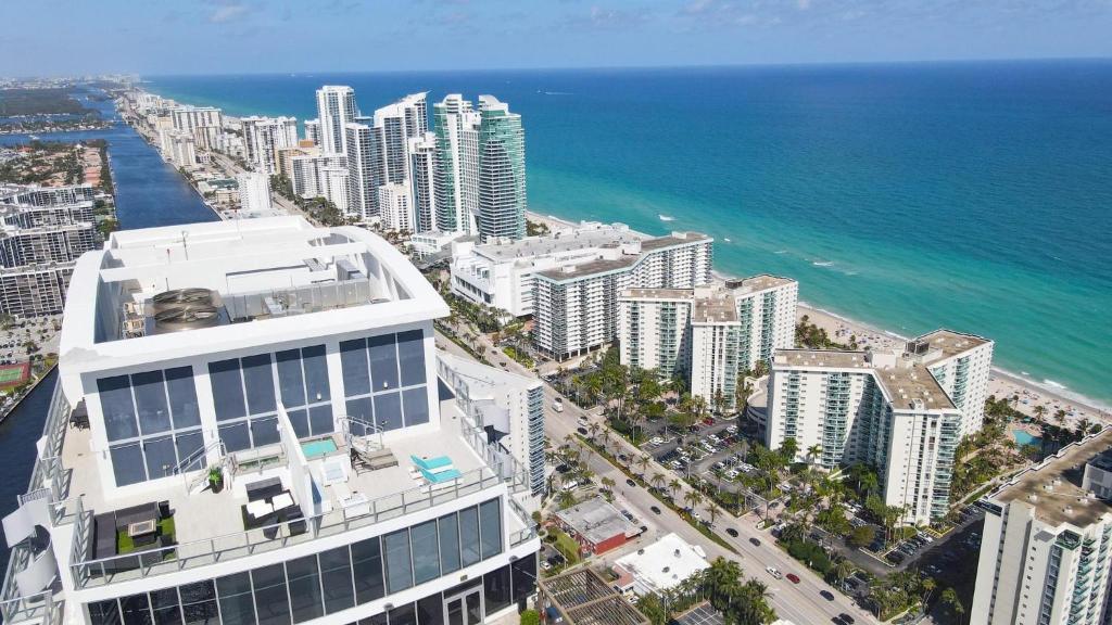 Hyde Dream Penthouse