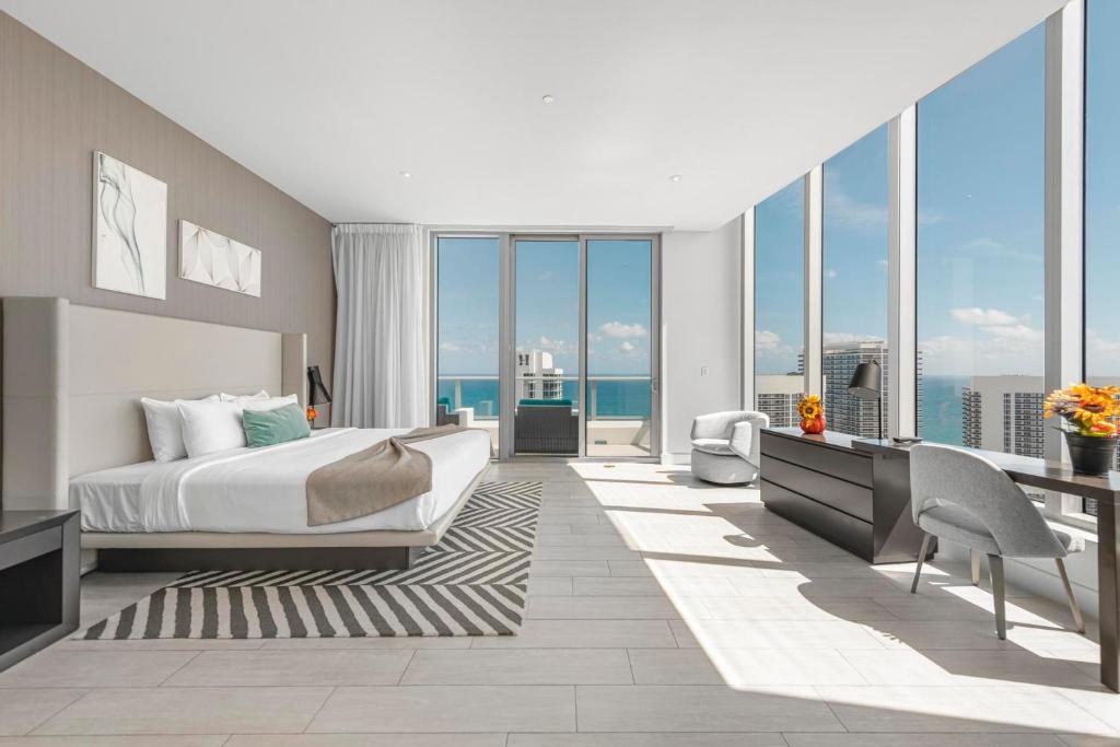 Hyde Dream Penthouse