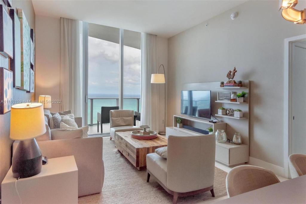 Penthouse Condo at Lyfe Resort and Residences