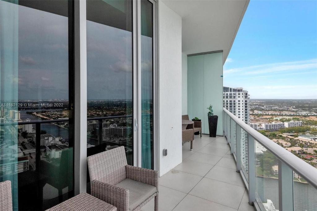 Penthouse Condo at Lyfe Resort and Residences