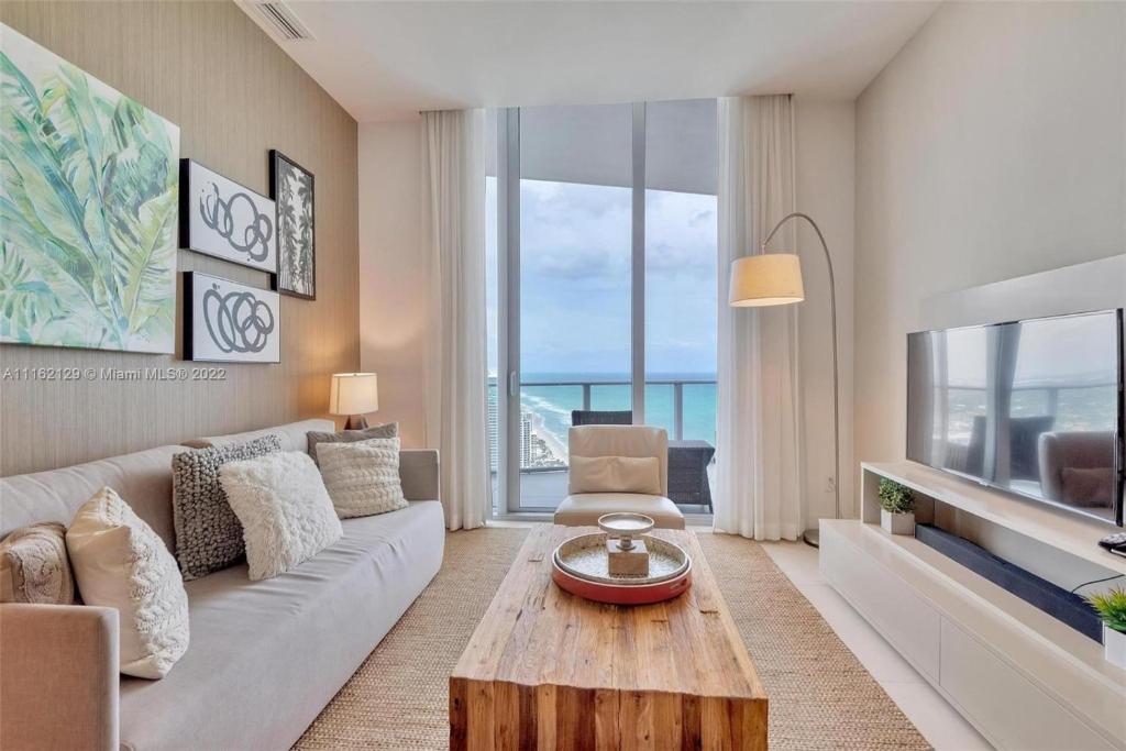 Penthouse Condo at Lyfe Resort and Residences