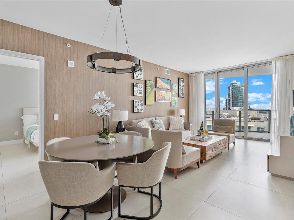 Beachside Contemporary Residence in Lyfe