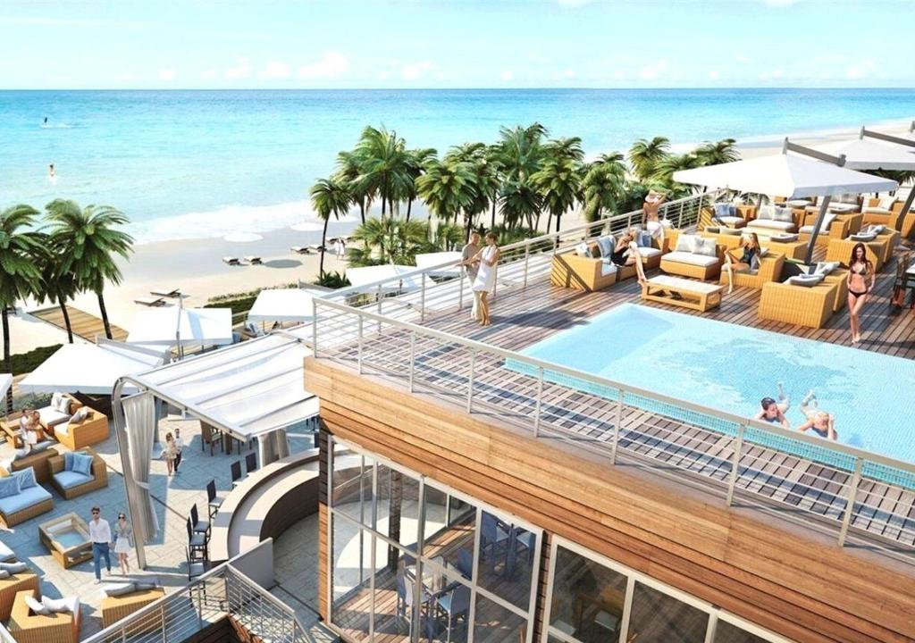 Life Resort on Miami Hollywood BeachFront by MRA