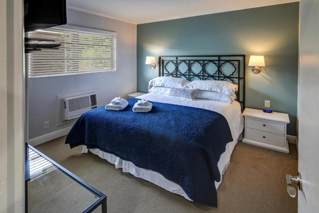 May-Dee Suites in Florida