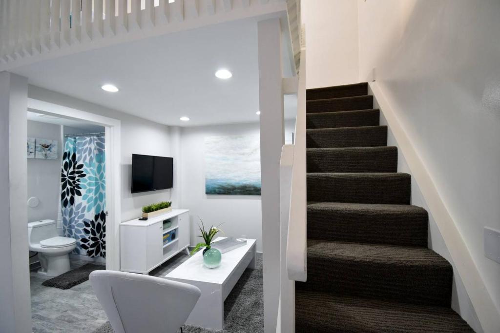 Loft wqueen loft beach steps