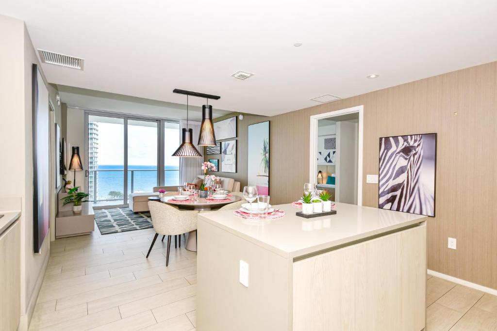 Oceanview 2BR Suite At Hyde Beach House - 5☆ Amenities