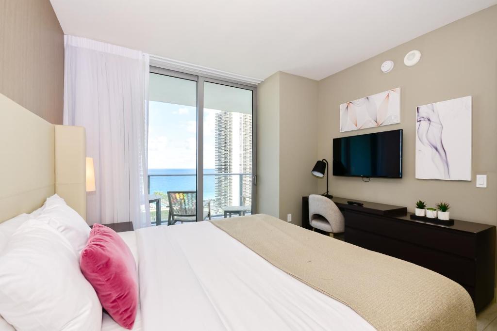 Oceanview 2BR Suite At Hyde Beach House - 5☆ Amenities