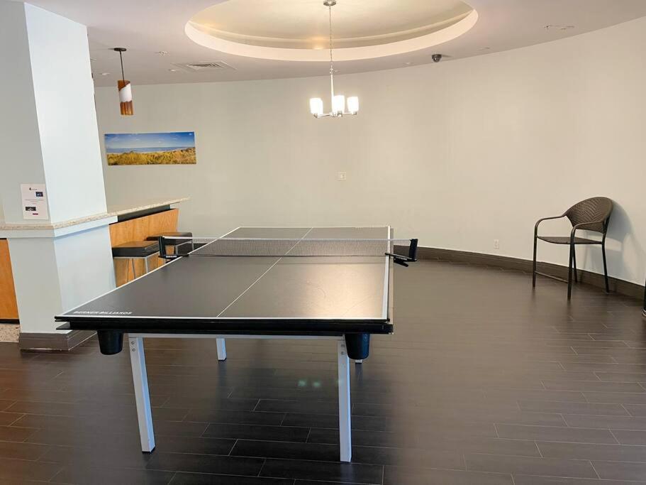 On The Sand - All The Amenities - Hollywood Beach