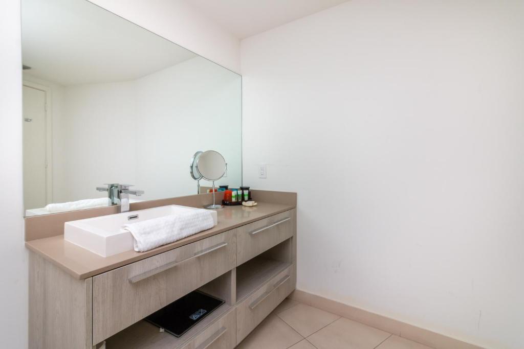 Private Ocean Condos at Hyde Beach Resort & Residences