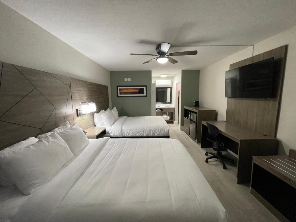 Quality Inn & Suites Airport-Cruise Port Hollywood
