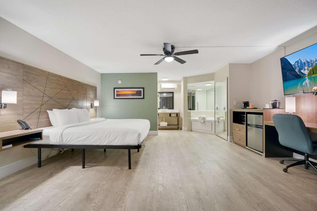 Quality Inn & Suites Airport-Cruise Port Hollywood