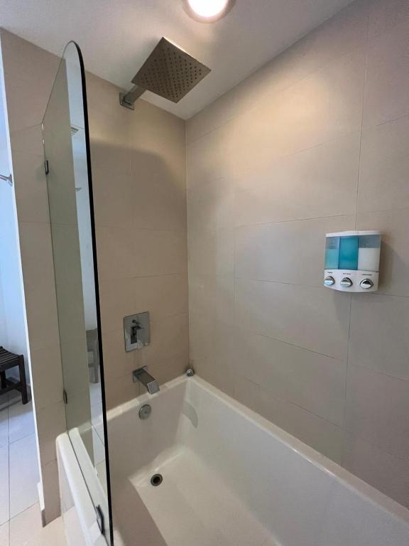 LYFE, Rent Excelent Apartment in Resort, 4Pax ,Parcial Ocean View