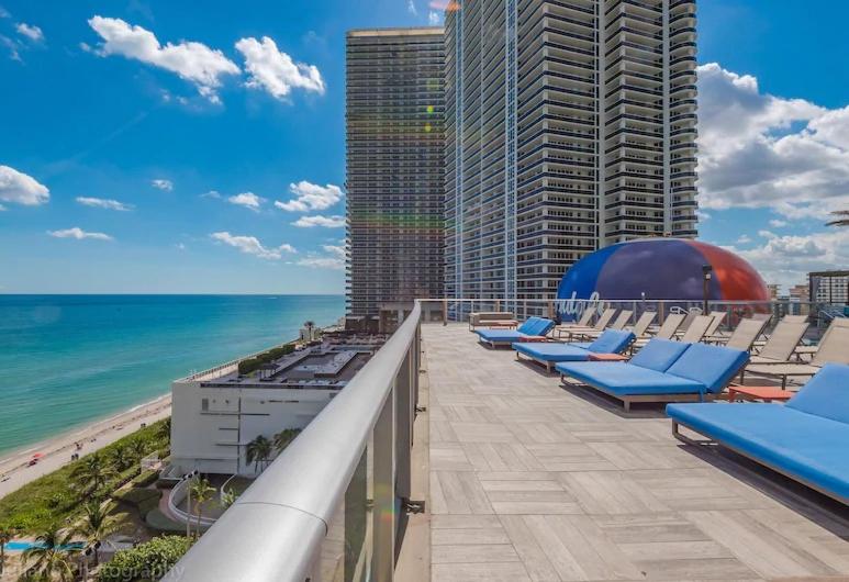 LYFE, Rent Excelent Apartment in Resort, 4Pax ,Parcial Ocean View