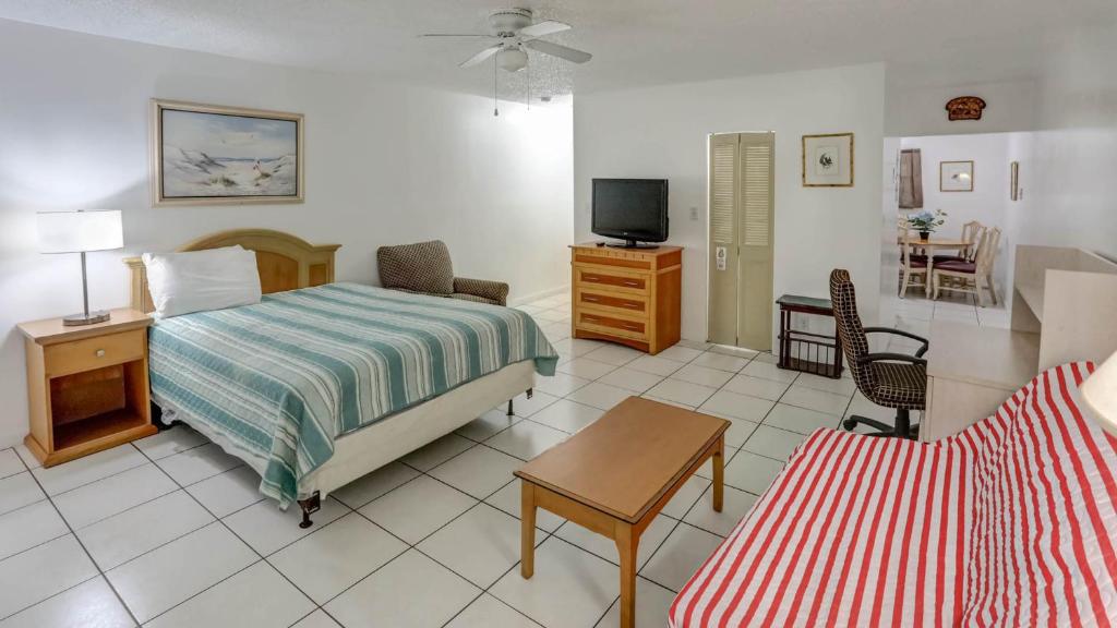 Richard's Motel Studios