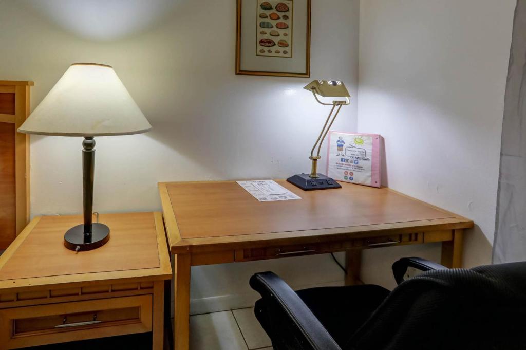 Richard's Motel Studios