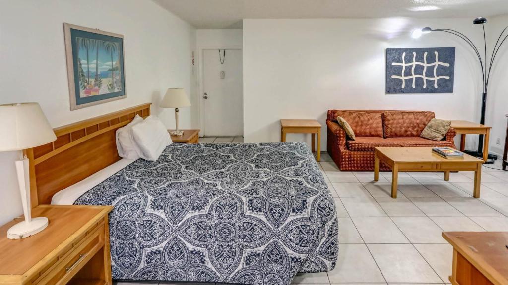 Richard's Motel Studios