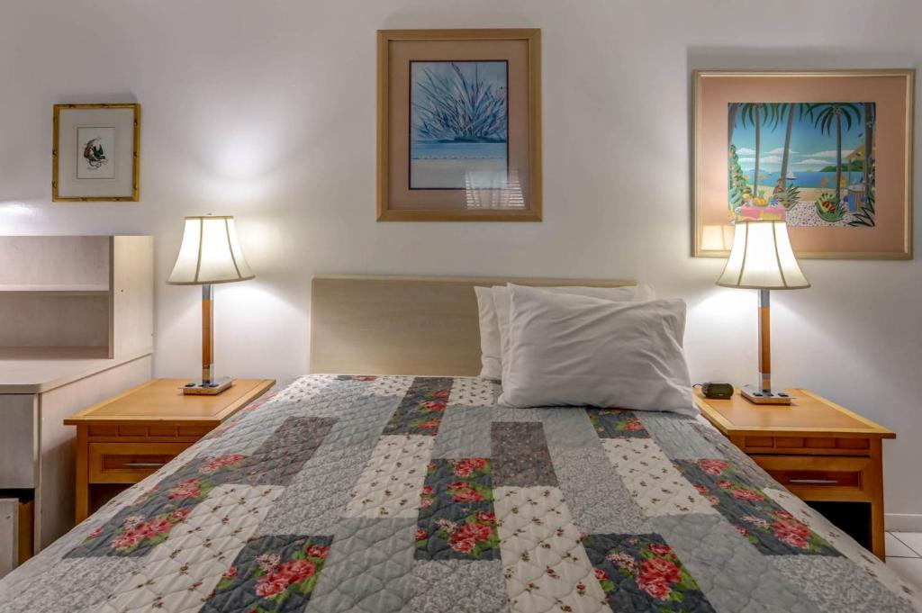 Richard's Motel Studios