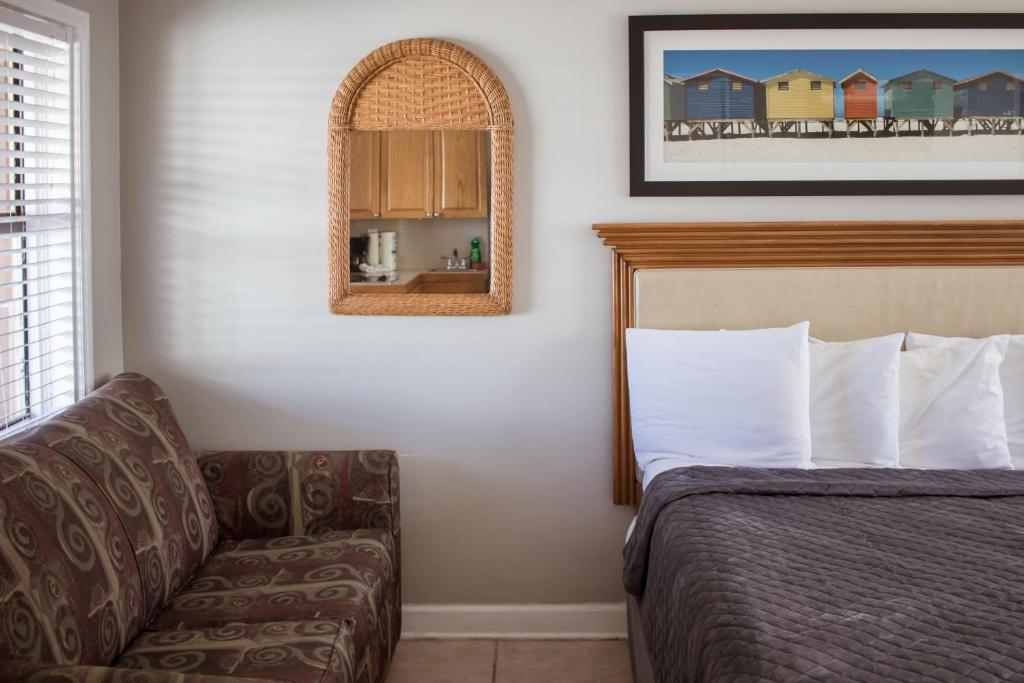 Riptide Oceanfront Hotel