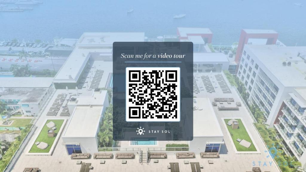 Rooftop Pool Balcony Hollywood Beach Broad walk