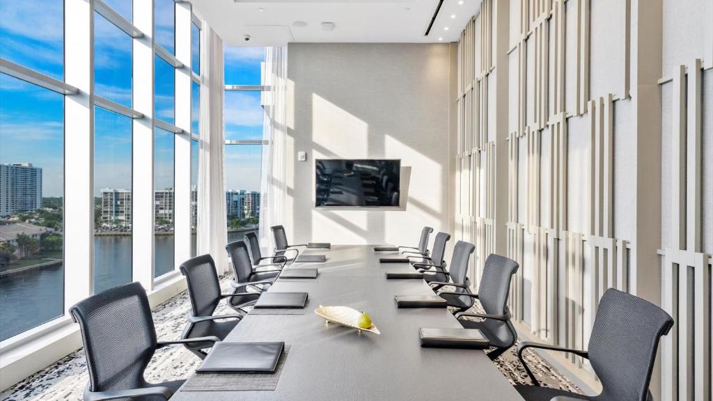 Spectacular 3br and 2ba in Hyde Beach House