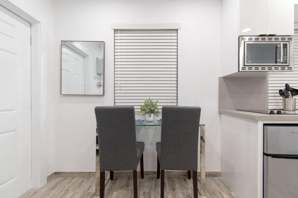 Renovated studio wocean view boardwalk steps