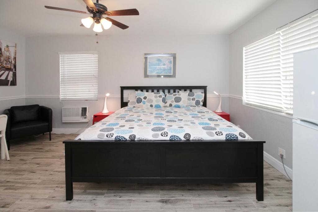 The Dolphin Hollywood