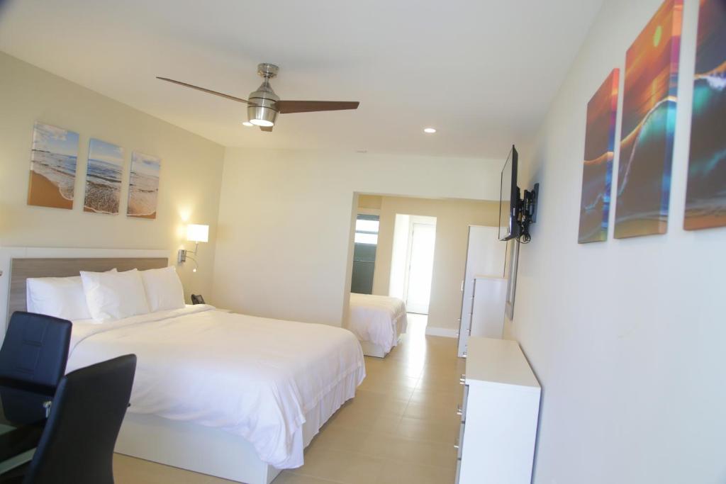 Diane Oceanfront Suites