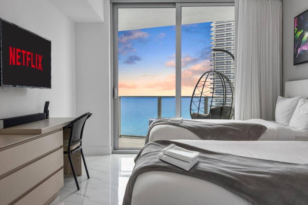 Ventur Luxe Condo l Oceanview - Gym, Beach Access