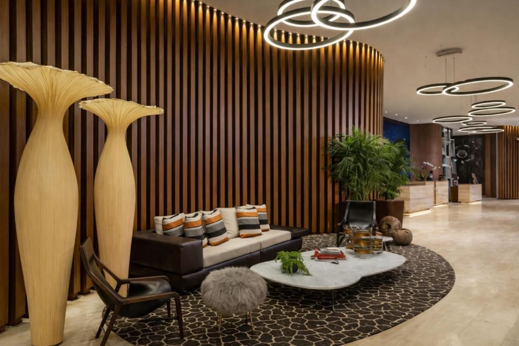 Ventur Luxe Condo l Oceanview - Gym, Beach Access