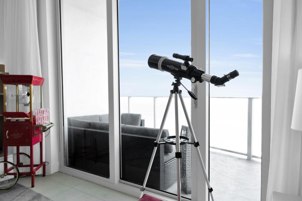 Ventur Luxe Condo - Oceanview - Gym, Beach Access